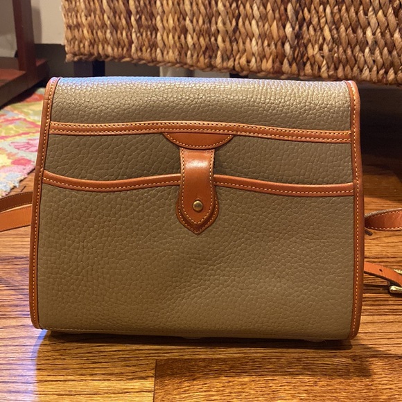 Vintage Dooney and Bourke Bag - Medium Essex bag - Picture 6 of 8